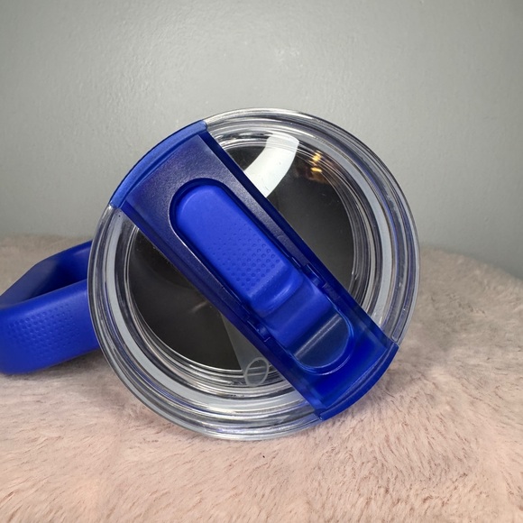 Stanley Royal Blue 40 oz Insulated Mug - Picture 4 of 9